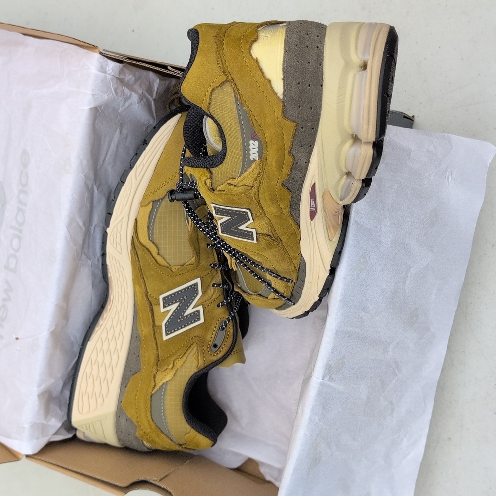New Balance 2002RD Protection Pack - Men's Size 10.5 ( M2002RDP ) - Picture 2 of 8